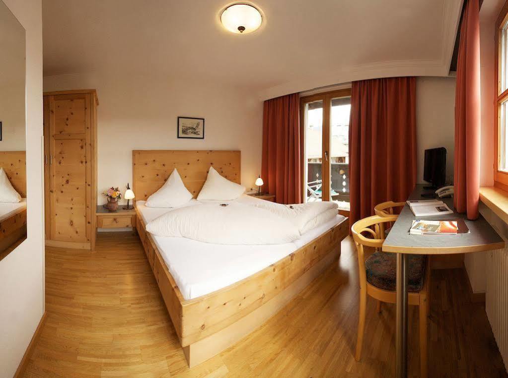 Hotel Pension Geiger Serfaus Kültér fotó