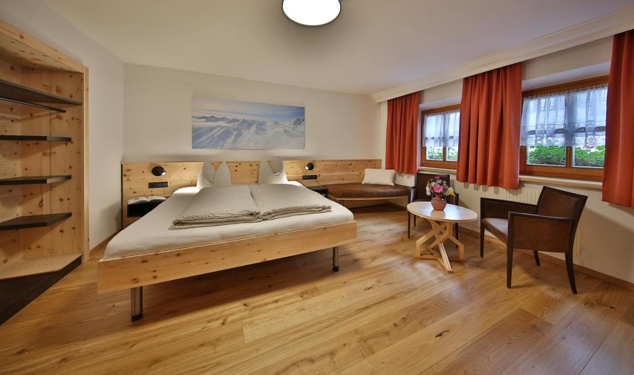 Hotel Pension Geiger Serfaus Kültér fotó