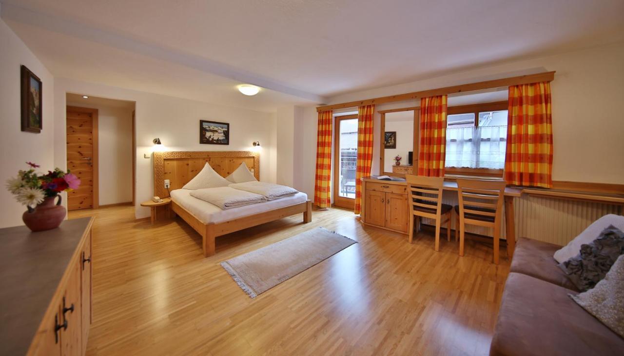 Hotel Pension Geiger Serfaus Kültér fotó